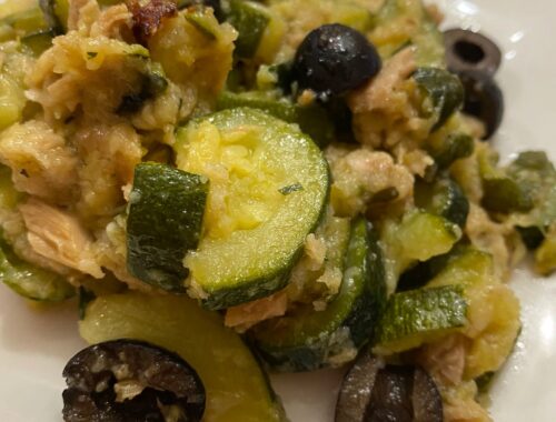 Zucchine,tonno e olive